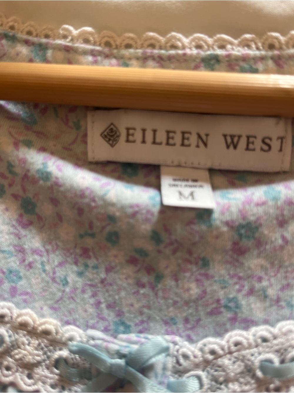 Eileen West Lilac Floral 100% Cotton Nightgown Lace Trim MEDIUM Cottage Prairie - Picture 8 of 8